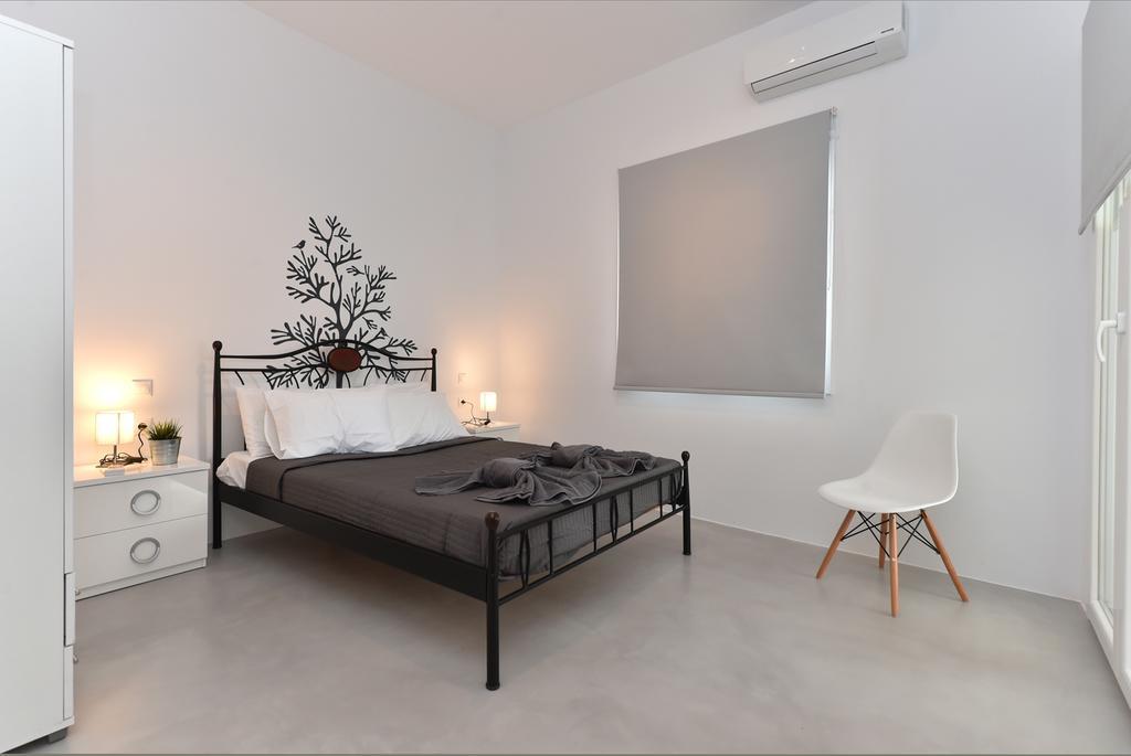 The Local House Apartment Parikia  Exterior photo